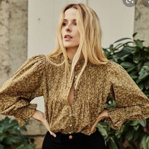 EUC Doen Hattie Top in Gold Winter Meadow M